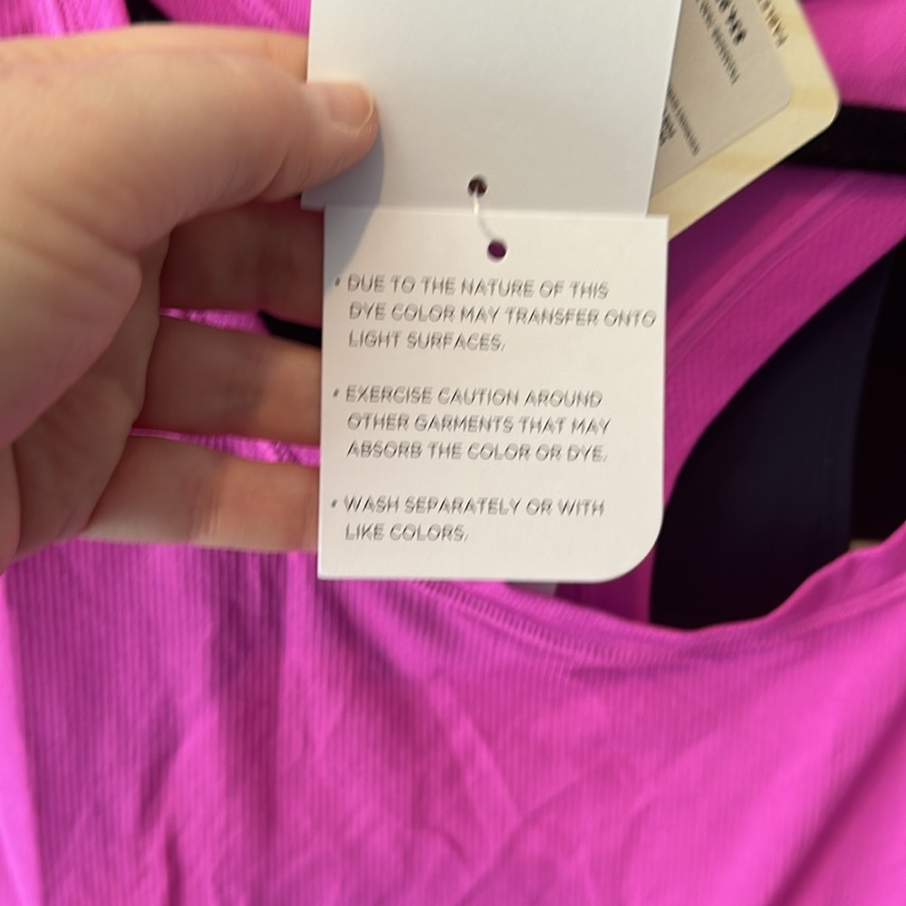 NWT - Fabletics Performance Seamless Racerback Tank - Picture 4 of 9